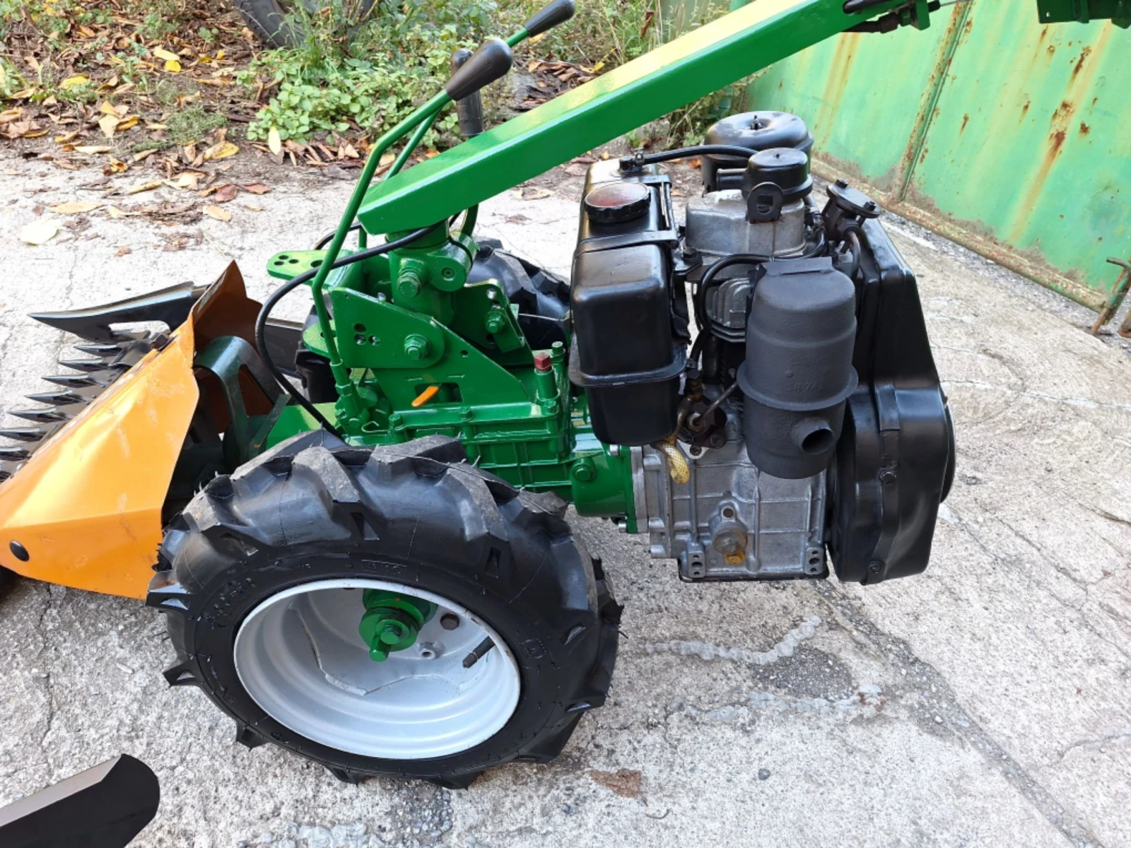 ����������� ������� ������� ����� �������� ��������� 12�.�. | Mobile.bg � ����������� 10