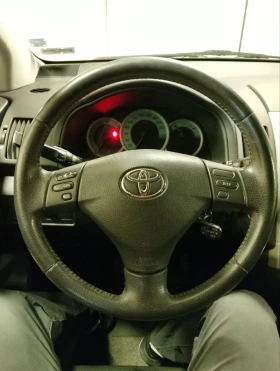 Toyota Corolla verso, снимка 7