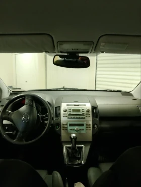 Toyota Corolla verso, снимка 5