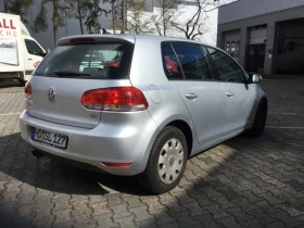 VW Golf 2.0TDI Германия Климатроник Подгрев Парктроник Е5, снимка 2