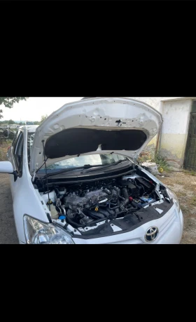 Toyota Auris 1.6 Valvematic 132к.с НА ЧАСТИ НАВИГАЦИЯ, снимка 10