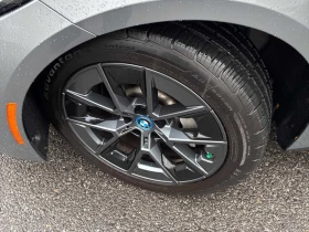 BMW i4 * eDrive40 * CARFAX *    | Mobile.bg    15