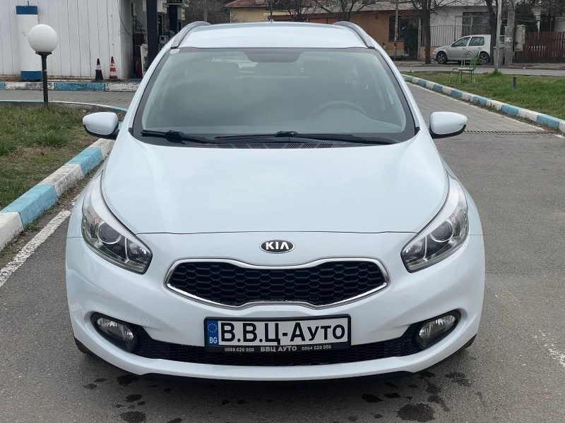 Kia Ceed 1.4Бензин, снимка 2 - Автомобили и джипове - 44670324