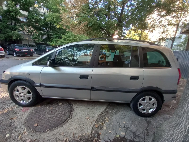 Opel Zafira А, снимка 3 - Автомобили и джипове - 47228203