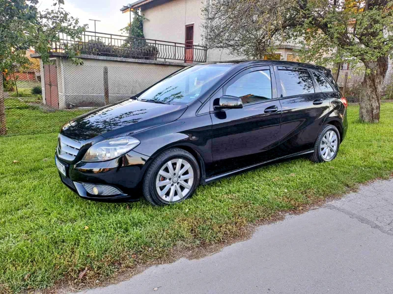 Mercedes-Benz B 180 1.5dci 109hp, снимка 9 - Автомобили и джипове - 47693686