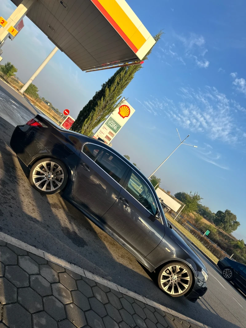 BMW 530 3.0d 231к.с, снимка 11 - Автомобили и джипове - 48735375