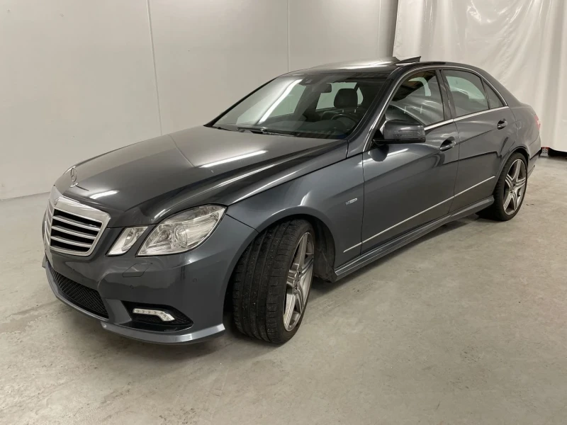 Mercedes-Benz E 350 AMG 4MATIK 4X4 HARMAN KARDON, снимка 3 - Автомобили и джипове - 48544461