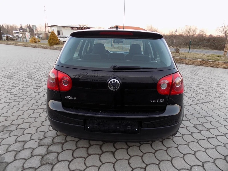 VW Golf 1.6I 116KS, снимка 6 - Автомобили и джипове - 48585667