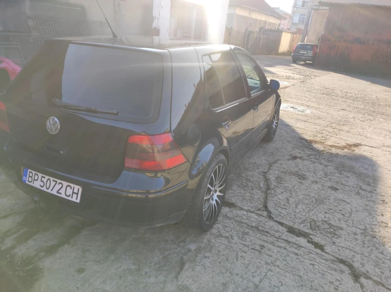 VW Golf 1.9tdi, снимка 5 - Автомобили и джипове - 48694569