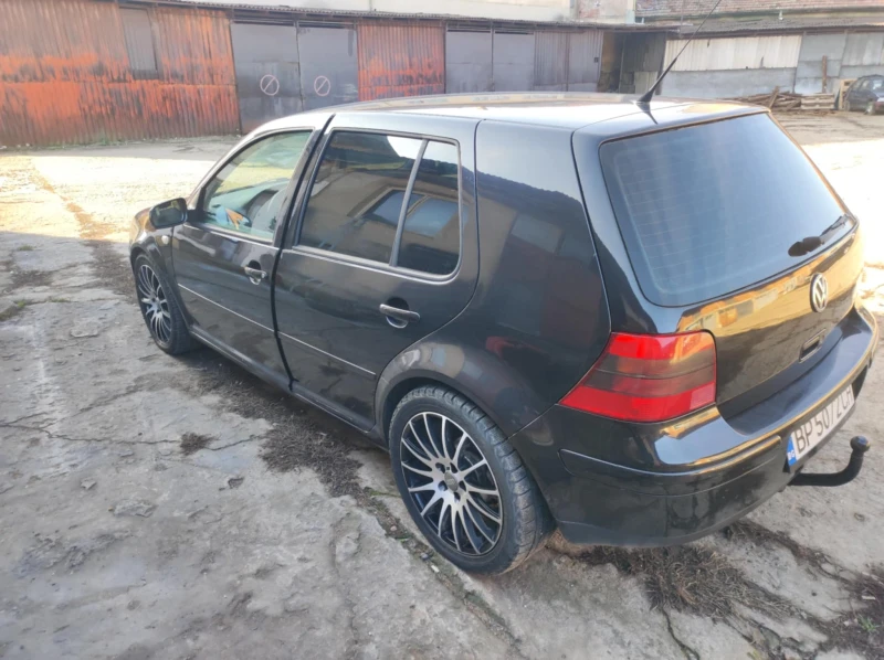 VW Golf 1.9tdi, снимка 6 - Автомобили и джипове - 48694569