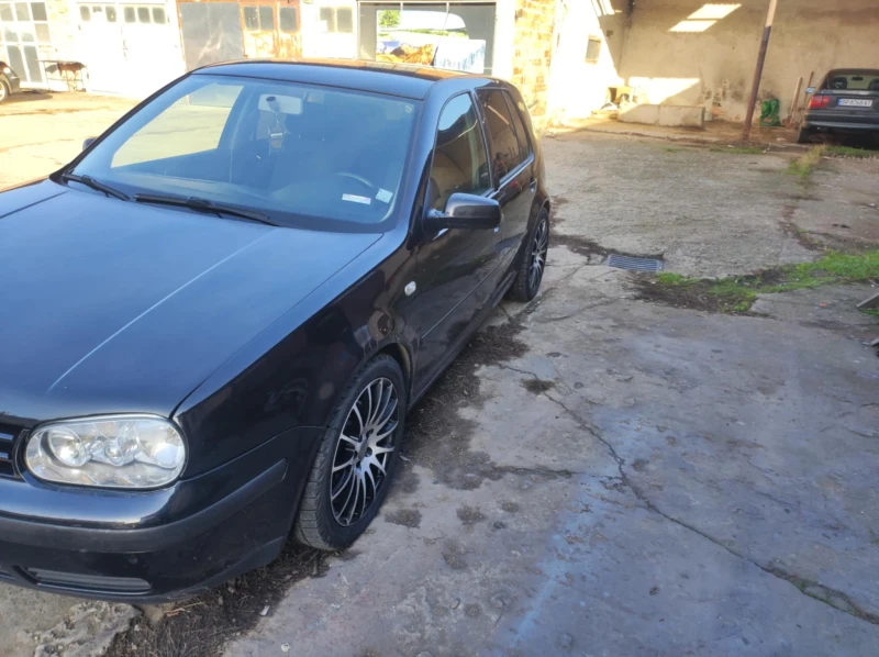 VW Golf 1.9tdi, снимка 3 - Автомобили и джипове - 48694569