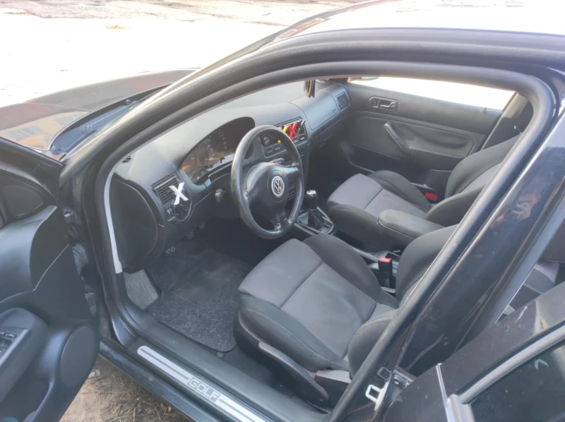 VW Golf 1.9tdi, снимка 13 - Автомобили и джипове - 48694569