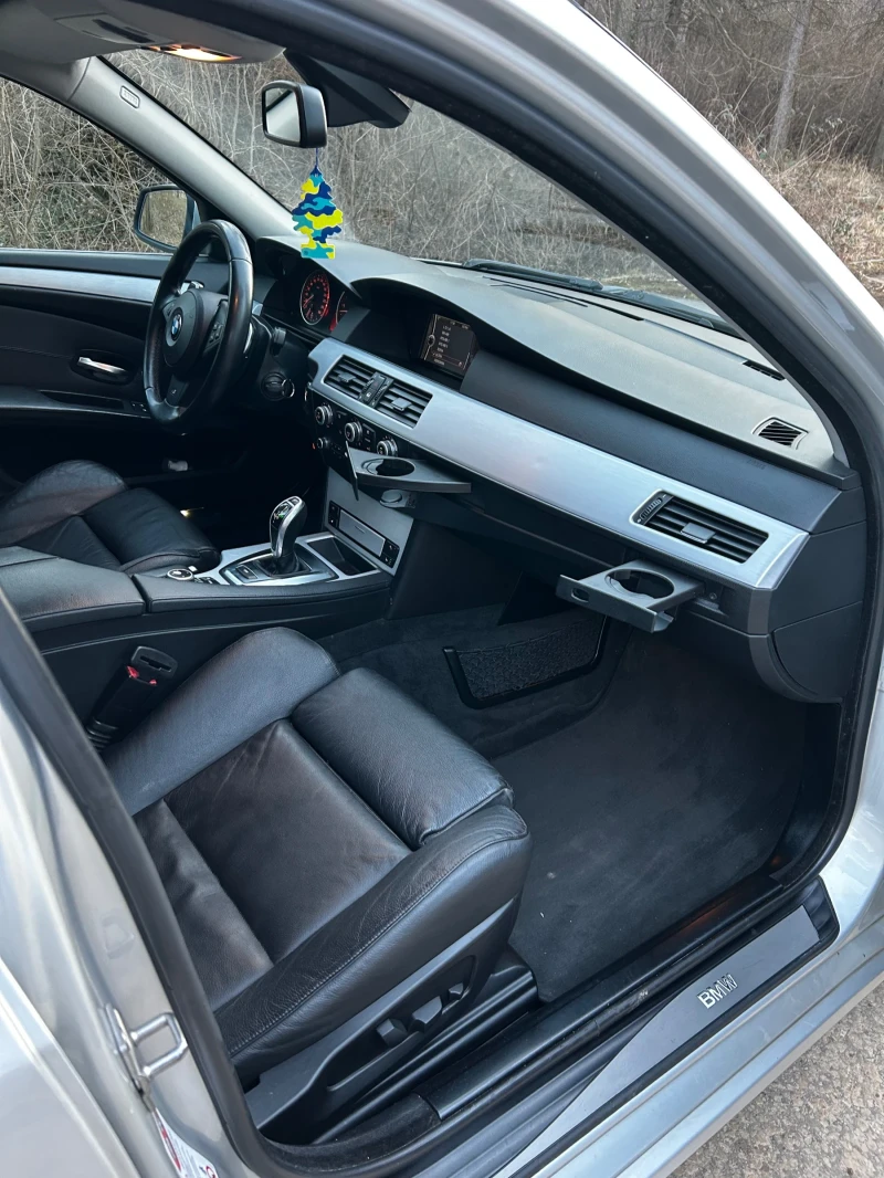 BMW 530 D SAT, снимка 11 - Автомобили и джипове - 49392413