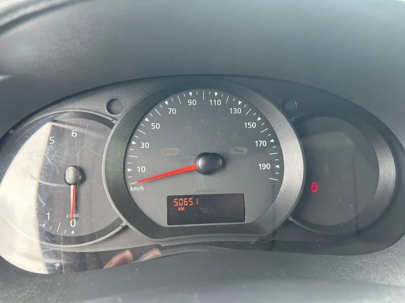 Renault Kangoo 1.5 dci euro6, снимка 12 - Автомобили и джипове - 51616258