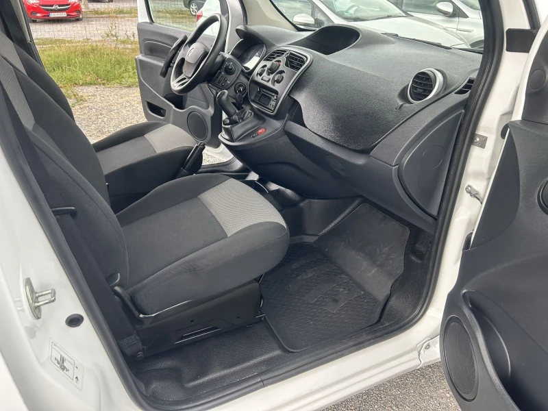 Renault Kangoo 1.5 dci euro6, снимка 8 - Автомобили и джипове - 51616258