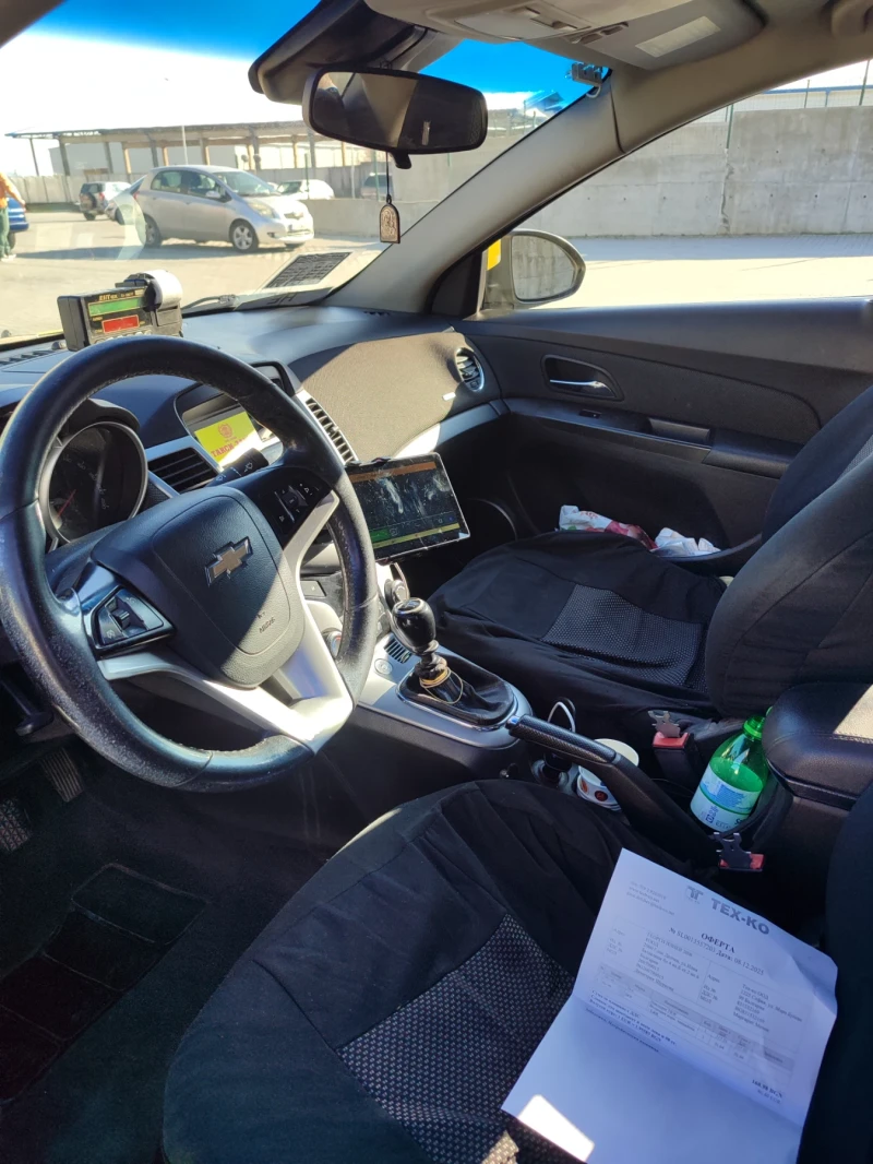 Chevrolet Cruze 1.8 141к.с. заводска газ , снимка 8 - Автомобили и джипове - 52825121