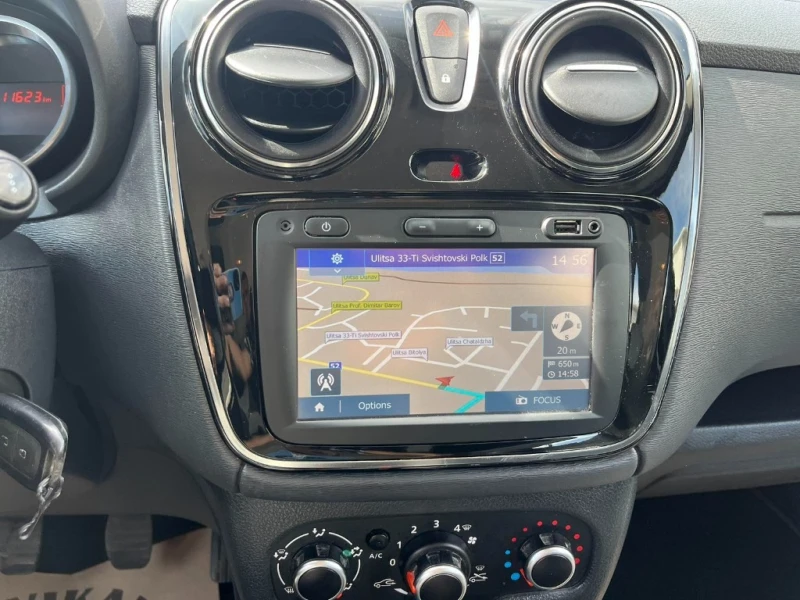 Dacia Lodgy 1.2 Stepway E-6, снимка 8 - Автомобили и джипове - 52681702