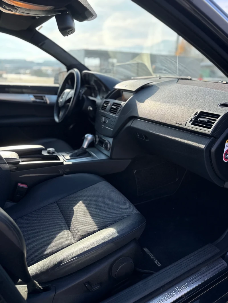 Mercedes-Benz C 180 1.8 Kompressor, снимка 12 - Автомобили и джипове - 52813345