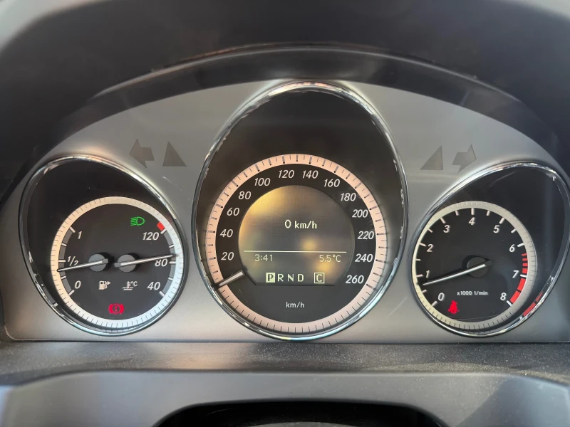 Mercedes-Benz C 180 1.8 Kompressor, снимка 16 - Автомобили и джипове - 52813345