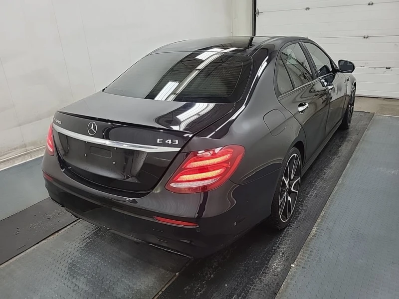 Mercedes-Benz E 43 AMG * E 43 * CARFAX * цена до българия, снимка 3 - Автомобили и джипове - 53174609