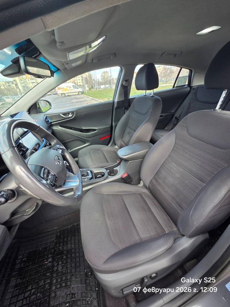 Hyundai Ioniq 1.6 GDI Hybrid , снимка 12 - Автомобили и джипове - 53391582