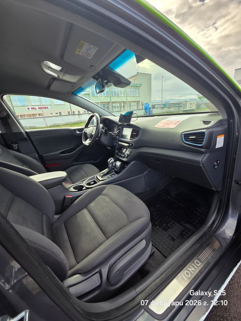 Hyundai Ioniq 1.6 GDI Hybrid , снимка 16 - Автомобили и джипове - 53391582