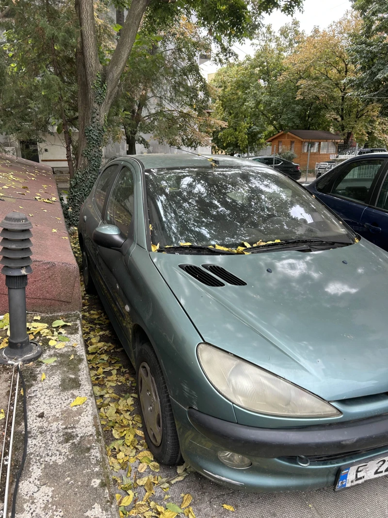 Peugeot 206 1.4i, снимка 2 - Автомобили и джипове - 53405471