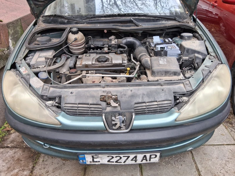Peugeot 206 1.4i, снимка 16 - Автомобили и джипове - 53405471
