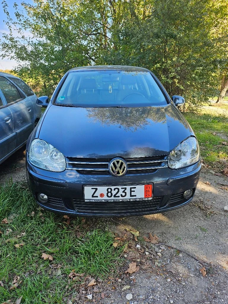 VW Golf 5, снимка 1 - Автомобили и джипове - 48319183