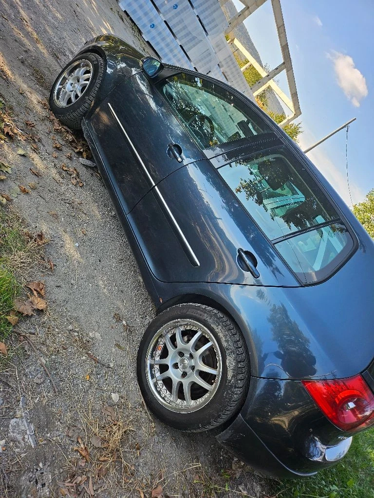 VW Golf 5, снимка 4 - Автомобили и джипове - 48319183