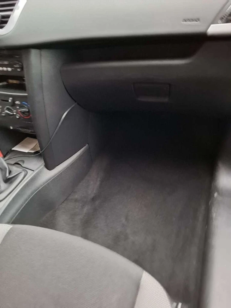 Peugeot 207, снимка 12 - Автомобили и джипове - 53712830