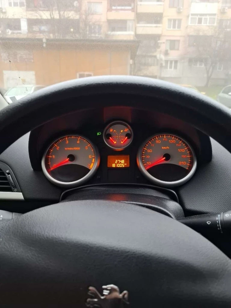 Peugeot 207, снимка 9 - Автомобили и джипове - 53712830