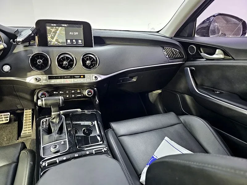Kia Stinger 2.0 Turbo 2Wd Prime, снимка 10 - Автомобили и джипове - 55016087