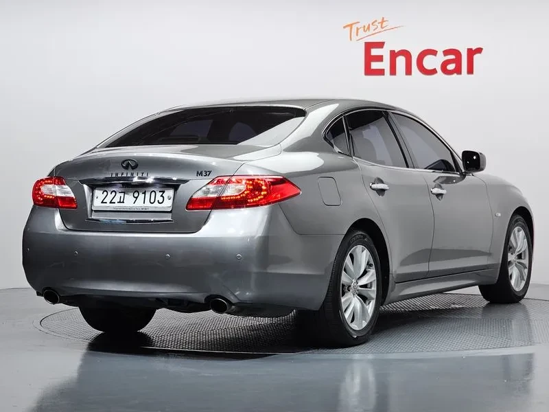 Infiniti M 37 3.7 - САМО 30% АВАНС, снимка 2 - Автомобили и джипове - 56285529