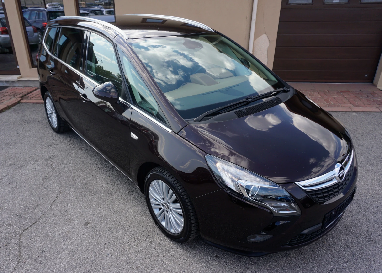 Opel Zafira TOURER 1.4i GPL COSMO  - изображение 2