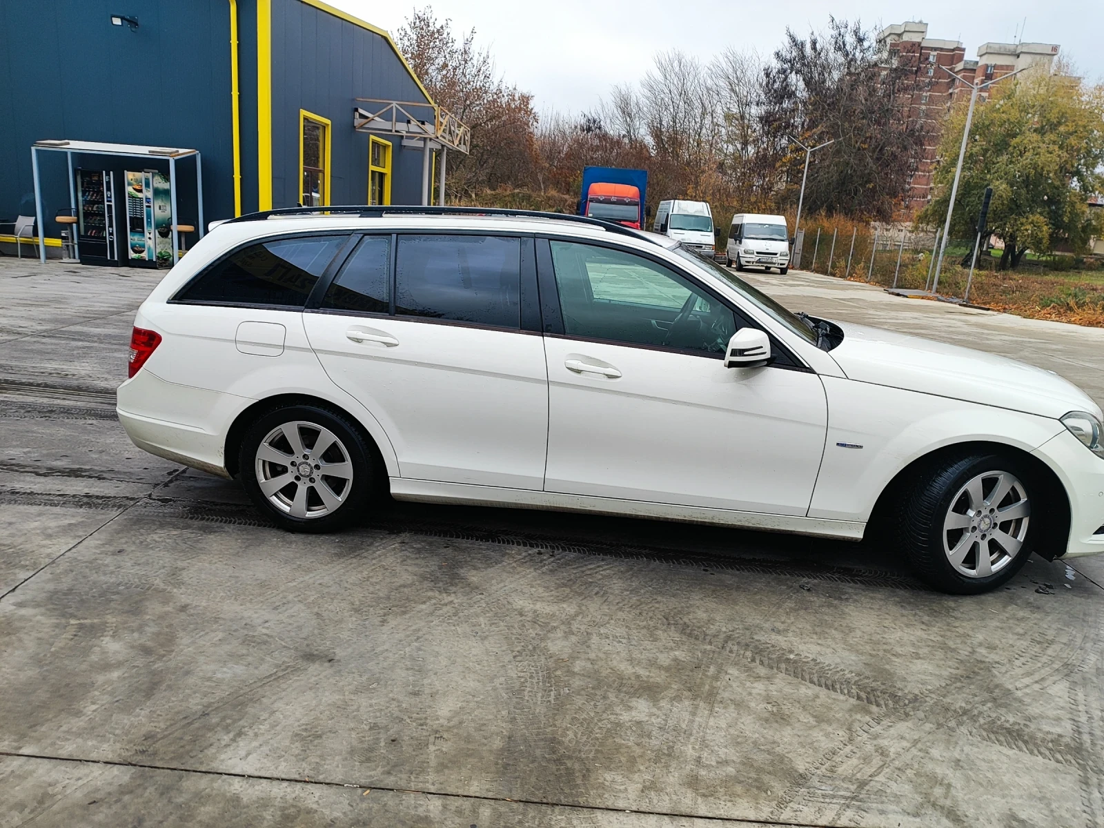 Mercedes-Benz C 200  - изображение 10