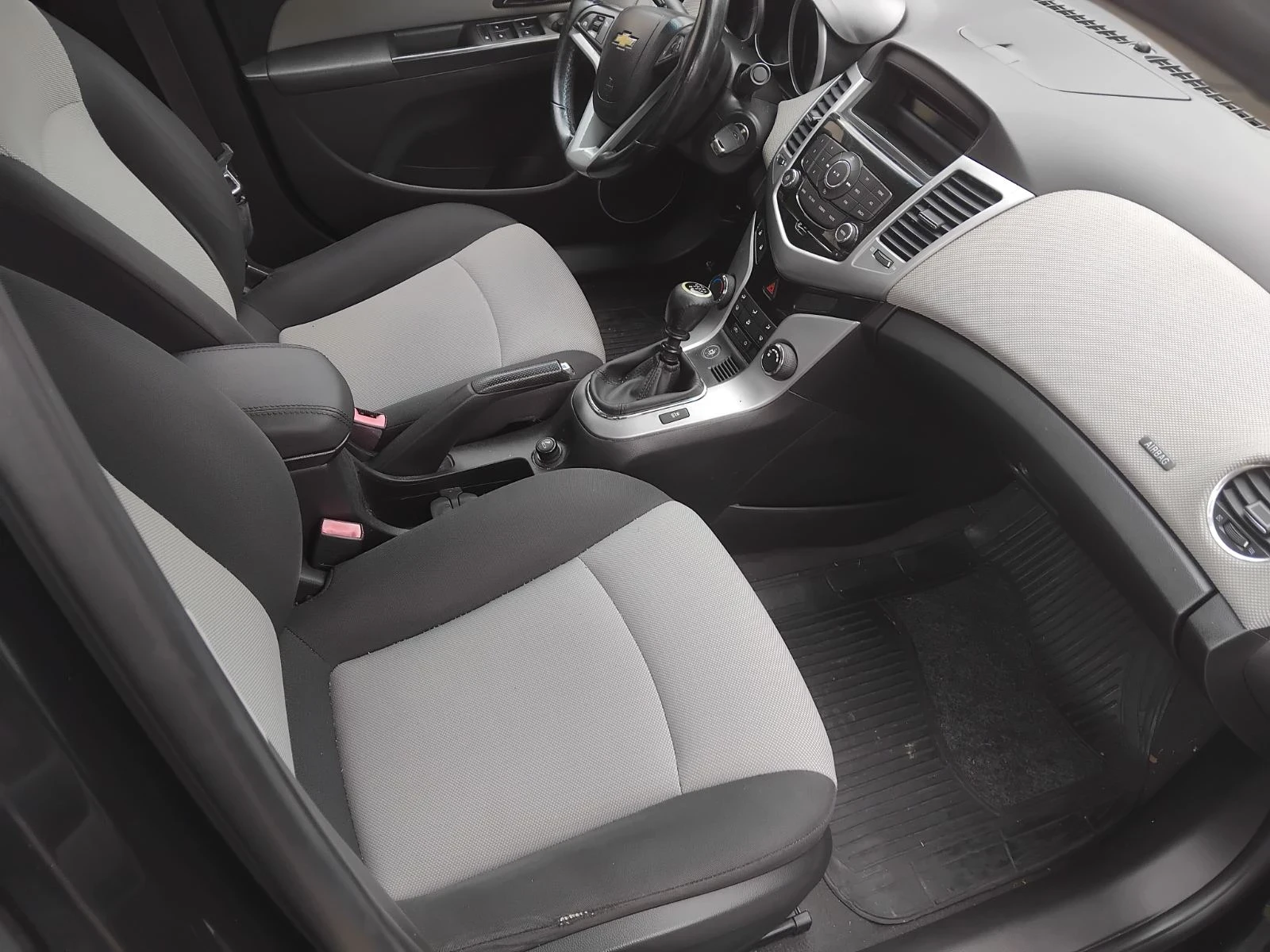 Chevrolet Cruze  - изображение 8