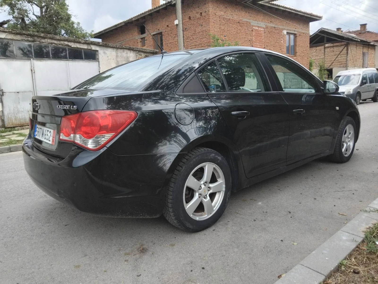 Chevrolet Cruze  - изображение 4