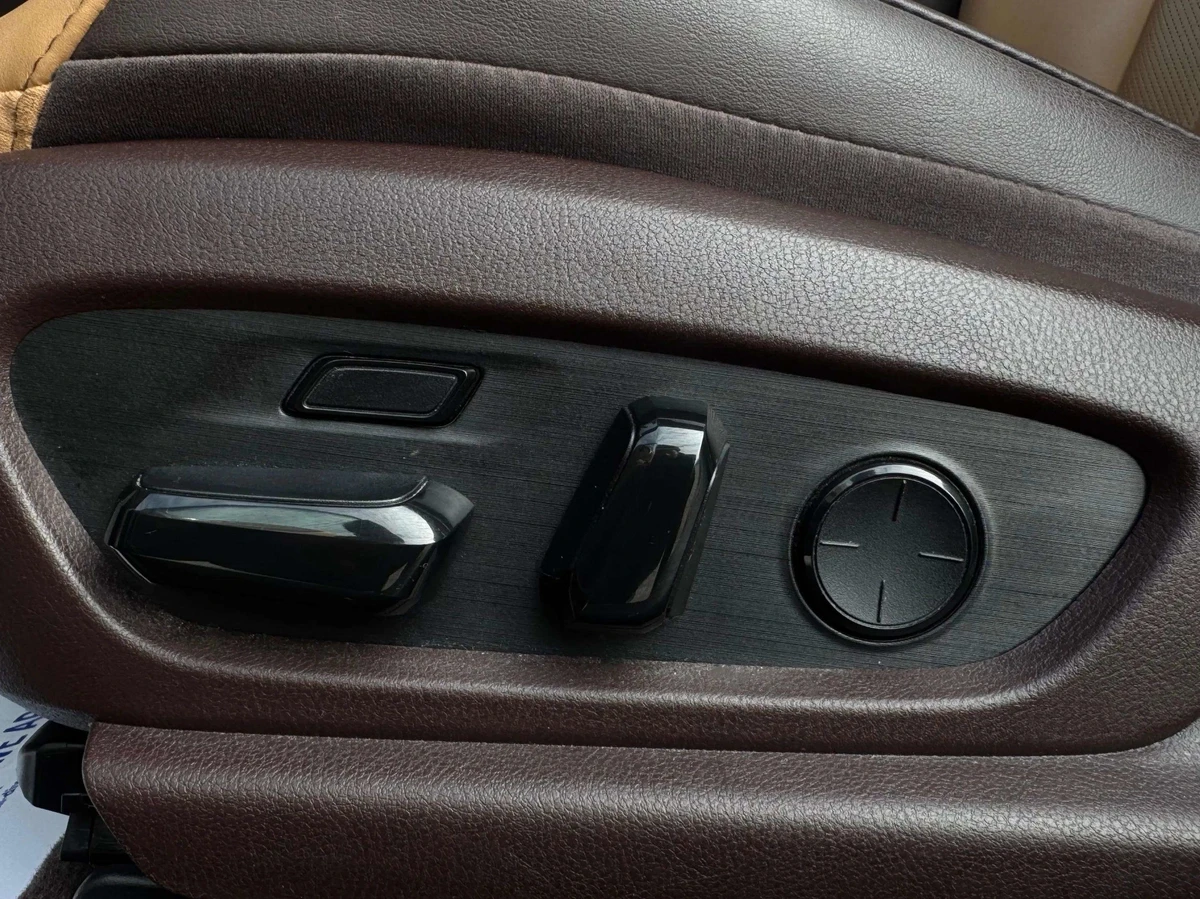 Lexus ES 350 Mark & Levinson /  / Flaxen Interior | Mobile.bg   13