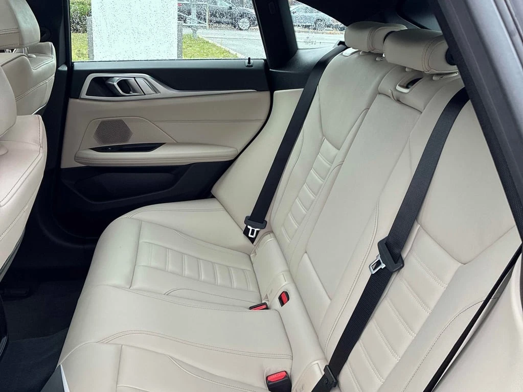 BMW i4 * eDrive40 * CARFAX *    | Mobile.bg   12