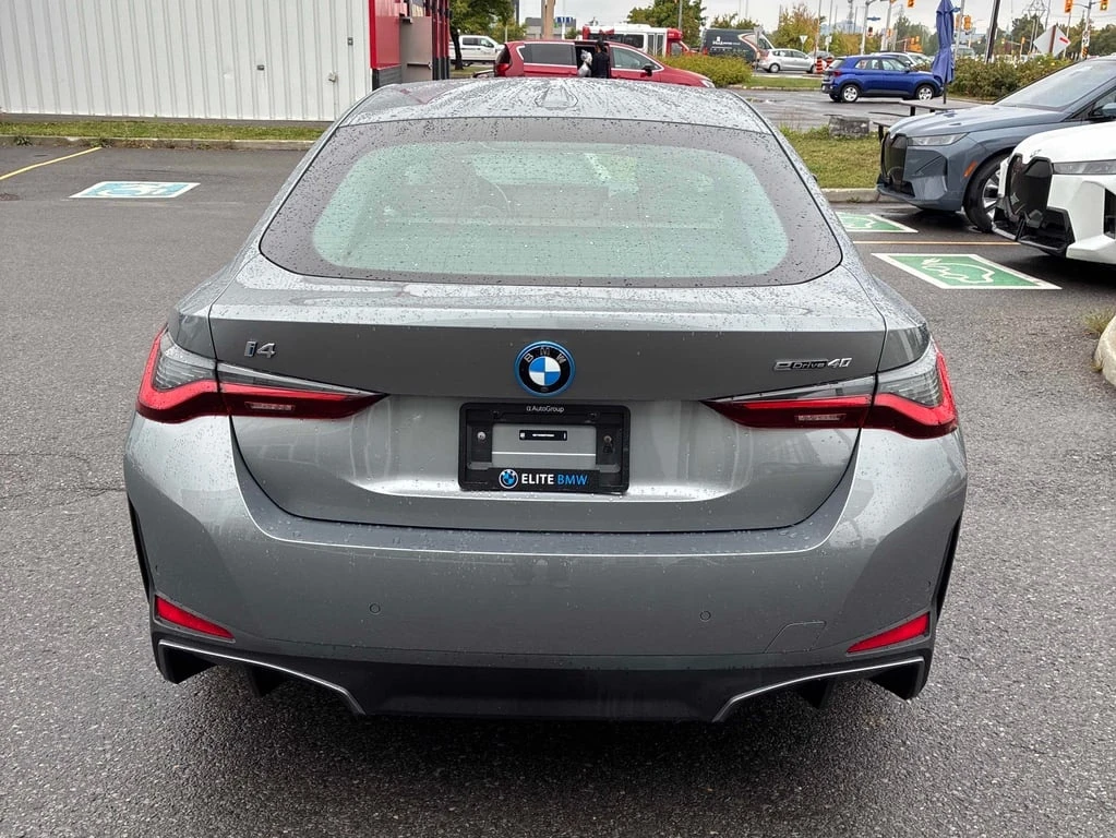 BMW i4 * eDrive40 * CARFAX *    | Mobile.bg   5