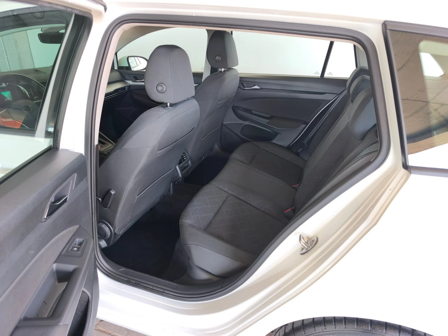 VW Golf Variant 8 Life 2.0 TDI SCR DSG | Mobile.bg � ����������� 7