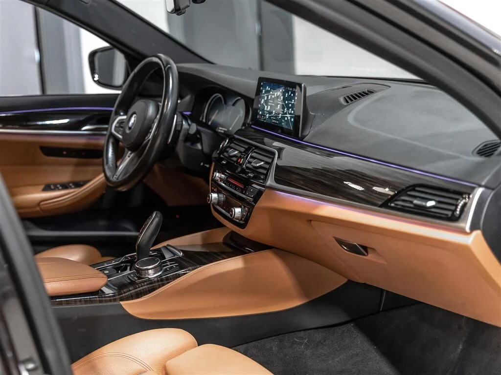 BMW 530 530i xDrive| M SPORT| EXCLUSIVE| HEADS UP| BLINDSP - изображение 9