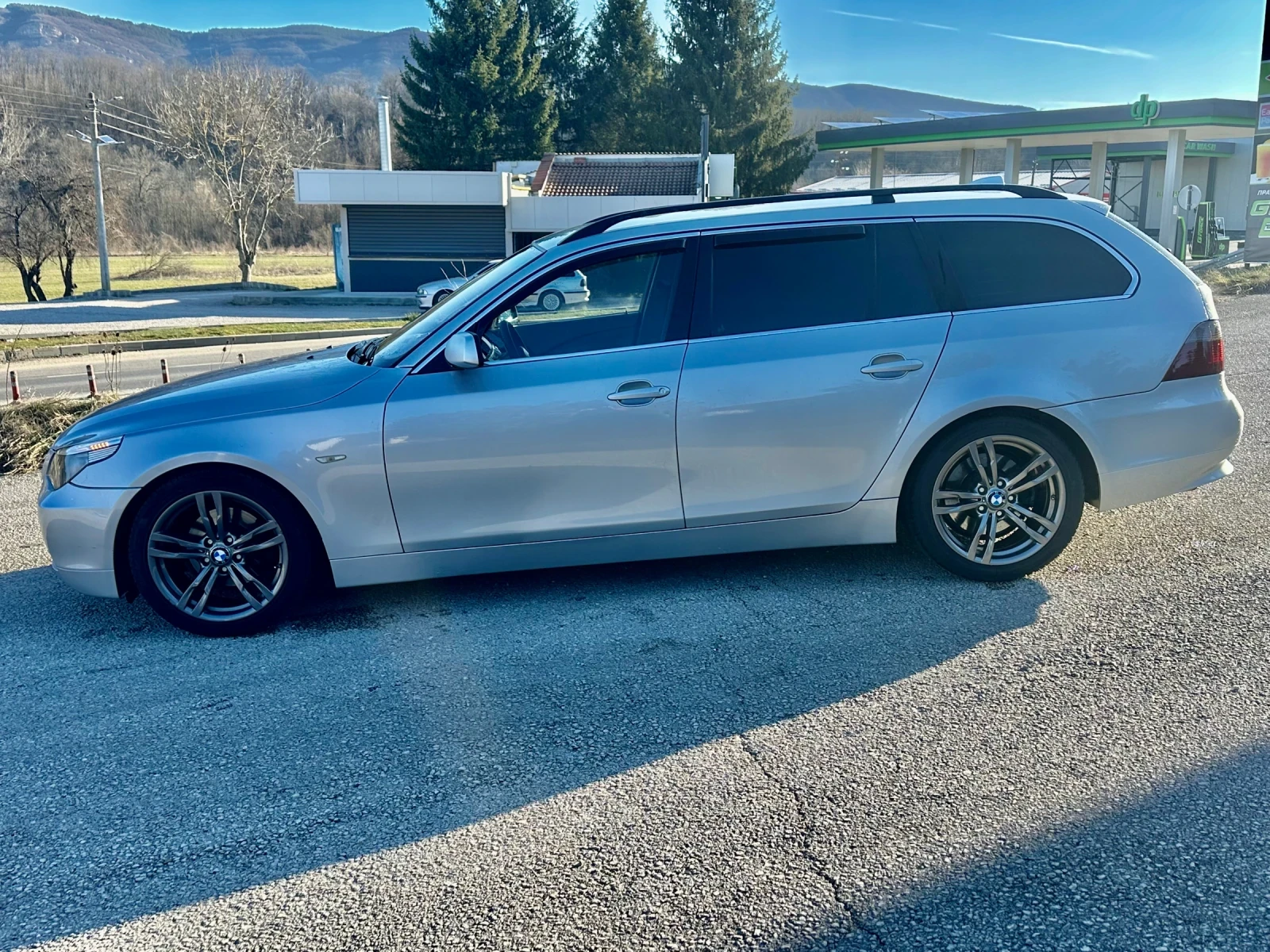 BMW 525 2005 ТОП СЪСТОЯНИЕ !!!!, снимка 4 - Автомобили и джипове - 53803000