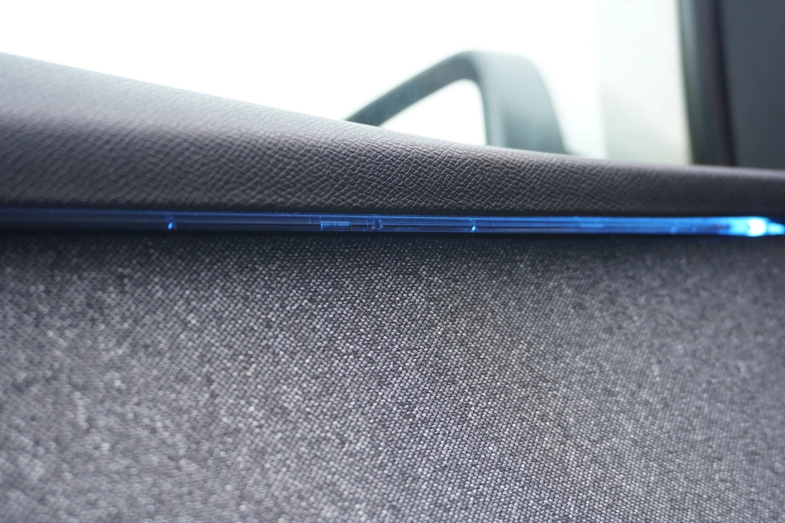 Peugeot 5008 1.6 BlueHdi/GRIP CONT/KEYLESSGO/BSM/7МЕСТ-КАТО НОВ, снимка 17 - Автомобили и джипове - 53861043