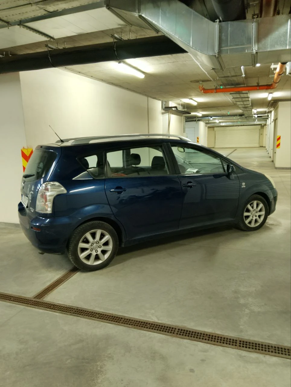 Toyota Corolla verso, снимка 3 - Автомобили и джипове - 53878791