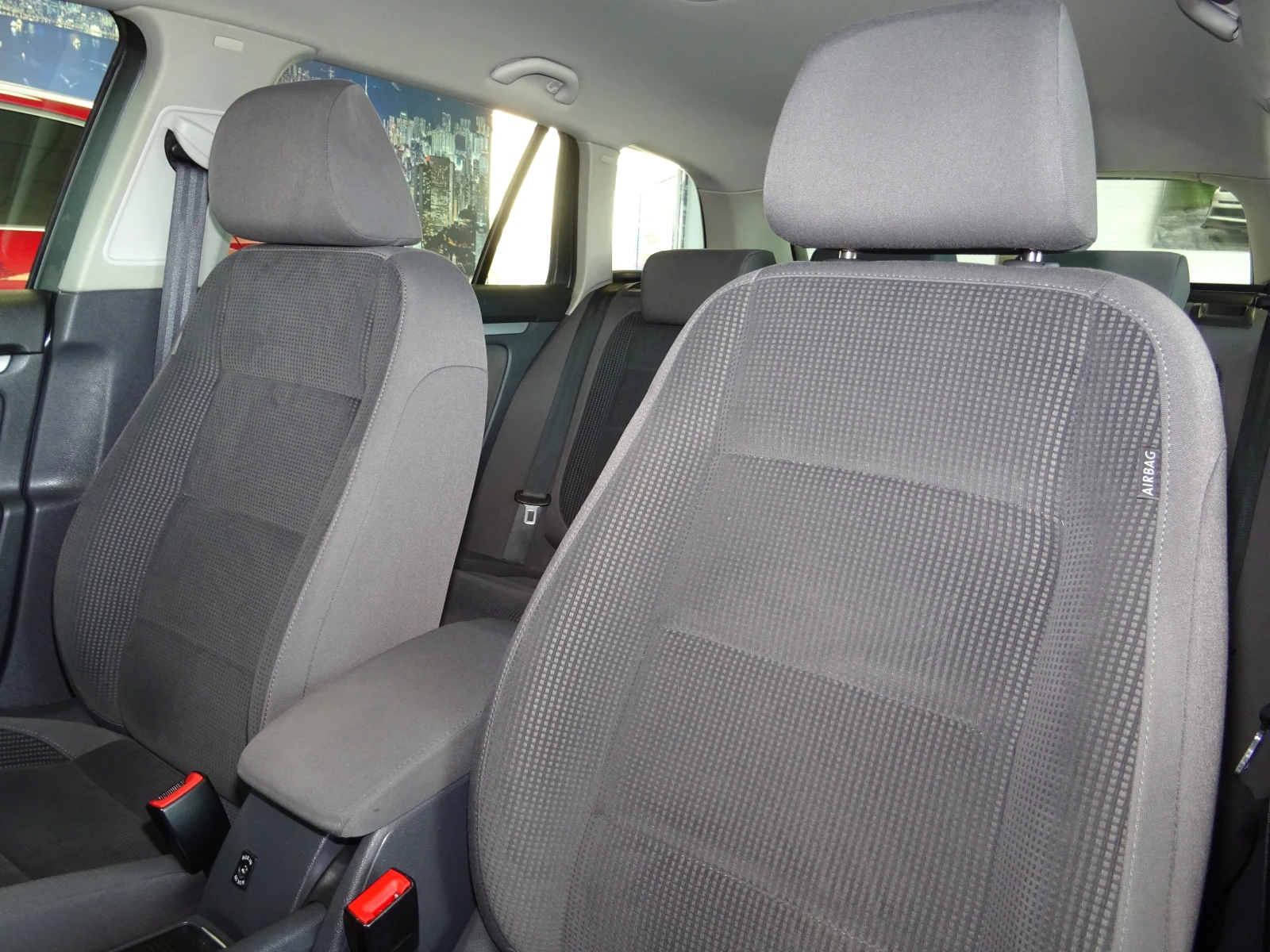 VW Golf 2.0TDI 140кс, снимка 14 - Автомобили и джипове - 53976502