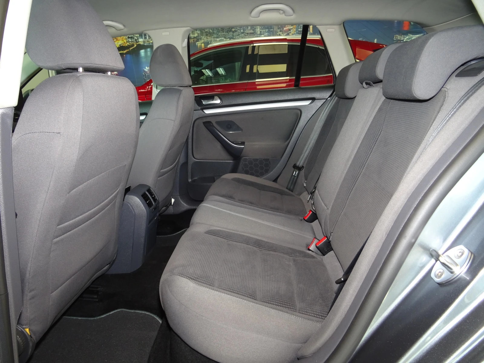 VW Golf 2.0TDI 140кс, снимка 15 - Автомобили и джипове - 53976502