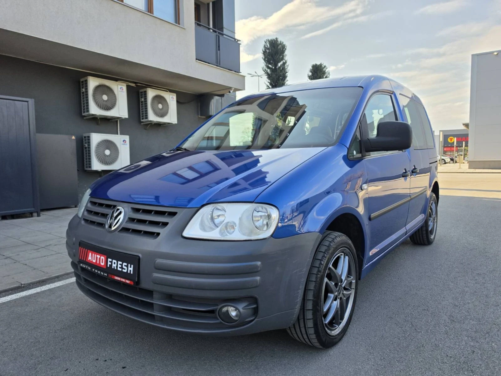 VW Caddy 1.9, снимка 3 - Автомобили и джипове - 53989375