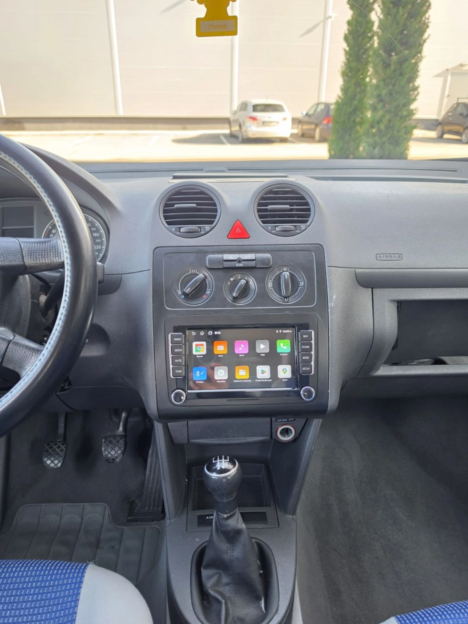 VW Caddy 1.9, снимка 8 - Автомобили и джипове - 53989375